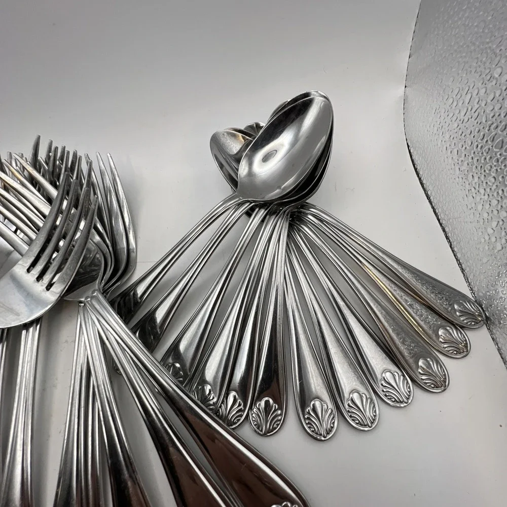 Towle Everyday London Shell Stainless Flatware 48 Pc Set Service for 12+11 Extra